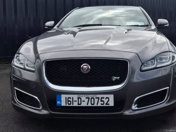 Jaguar XJ Saloon, Petrol, 2016, Grey