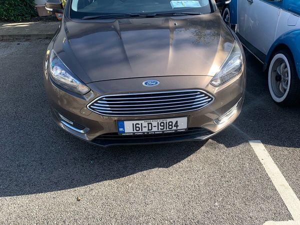 Ford Focus Hatchback, Petrol, 2016, Brown