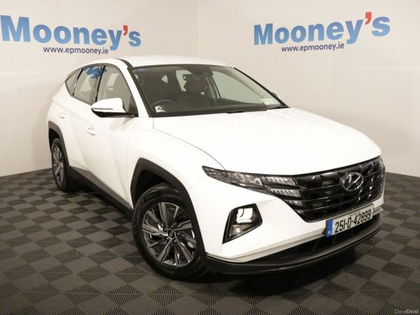 Hyundai Tucson SUV, Petrol Hybrid, 2025, White