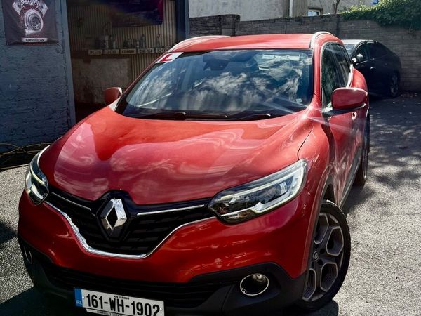 Renault Kadjar SUV, Diesel, 2016, Red