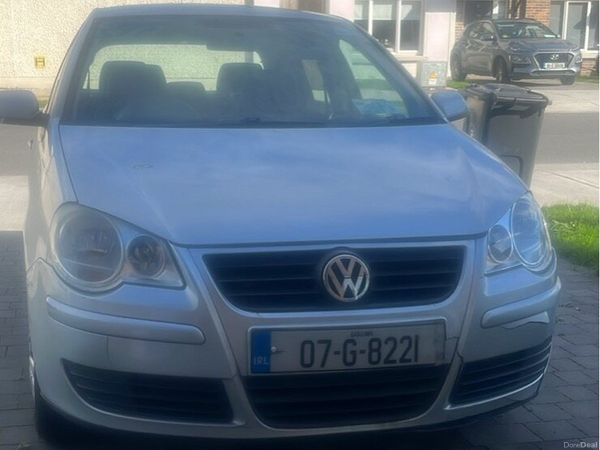 Volkswagen Polo Hatchback, Petrol, 2007, Silver