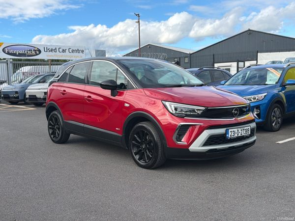 Opel Crossland SUV, Diesel, 2023, Red