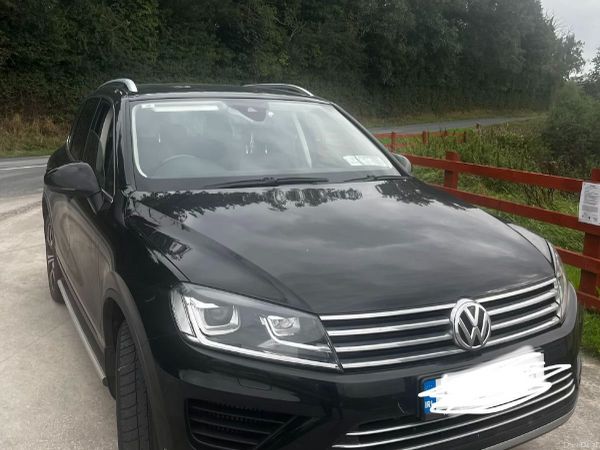 Volkswagen Touareg SUV, Diesel, 2017, Black