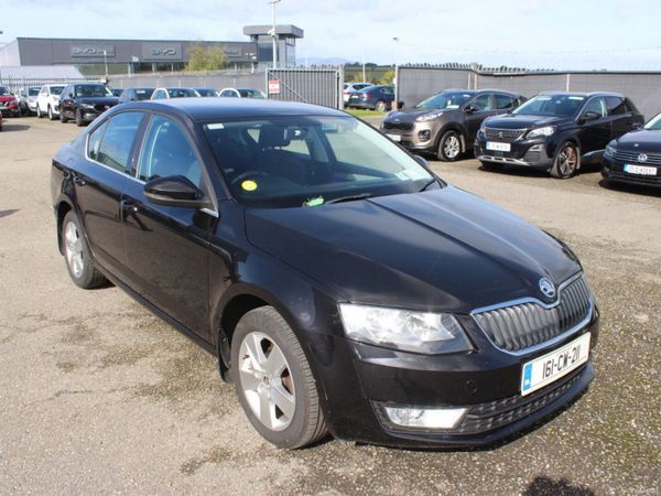 Skoda Octavia Saloon, Diesel, 2016, Black