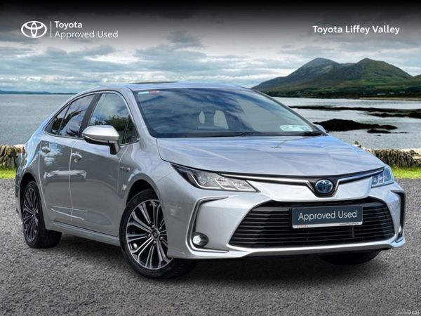 Toyota Corolla Saloon, Petrol Hybrid, 2021, Silver