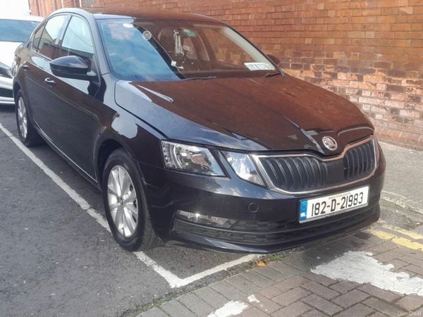 Skoda Octavia Saloon, Diesel, 2018, Black