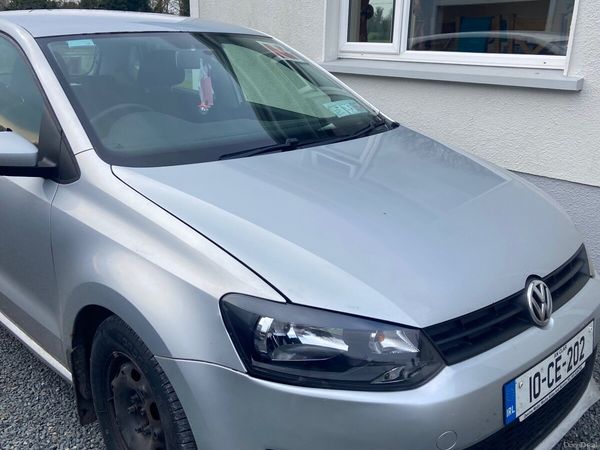Volkswagen Polo Hatchback, Petrol, 2010, Silver