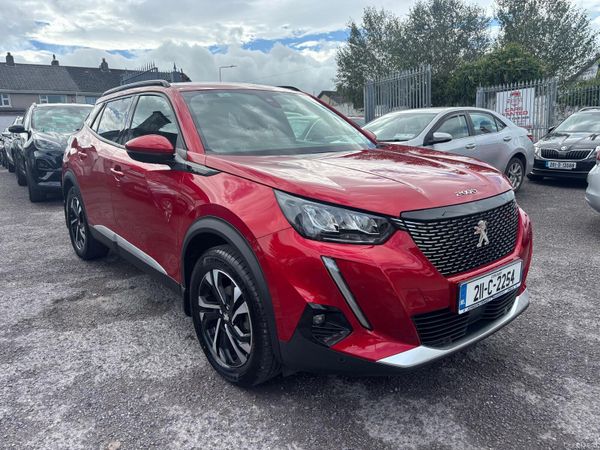 Peugeot 2008 MPV, Petrol, 2021, Red