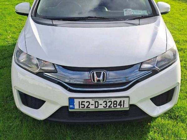 Honda Fit Hatchback, Petrol Hybrid, 2015, White