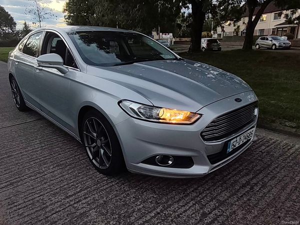 Ford Mondeo Hatchback, Diesel, 2015, Silver