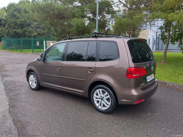 Volkswagen Touran SUV, Diesel, 2014, Grey