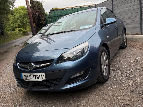 Vauxhall Astra Hatchback, Diesel, 2015, Blue