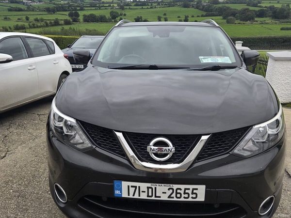 Nissan Qashqai SUV, Diesel, 2017, Black
