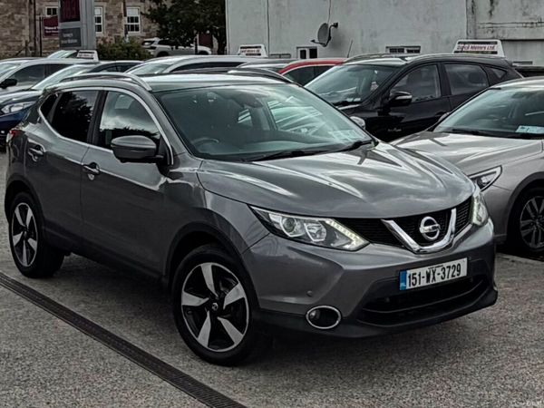 Nissan Qashqai Hatchback, Diesel, 2015, Grey