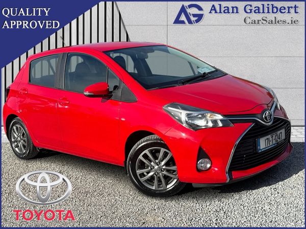 Toyota Yaris Hatchback, Petrol, 2017, Red