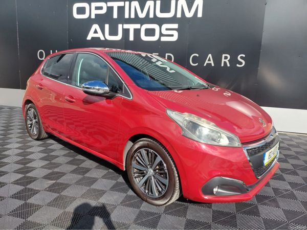 Peugeot 208 Hatchback, Petrol, 2018, Red