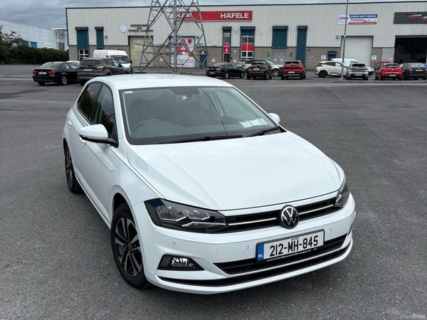 Volkswagen Polo Hatchback, Petrol, 2021, White