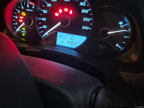 Toyota Corolla Saloon, Diesel, 2017, Grey