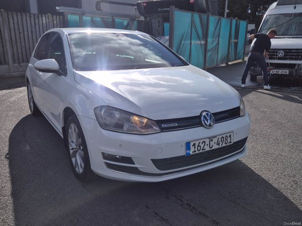 Volkswagen Golf Estate, Petrol, 2016, White