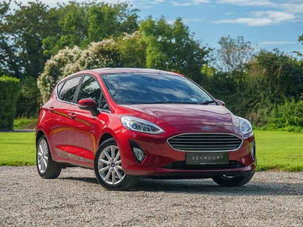 Ford Fiesta Hatchback, Petrol, 2020, Red