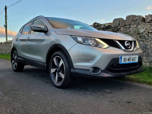 Nissan Qashqai Hatchback, Diesel, 2016, Silver