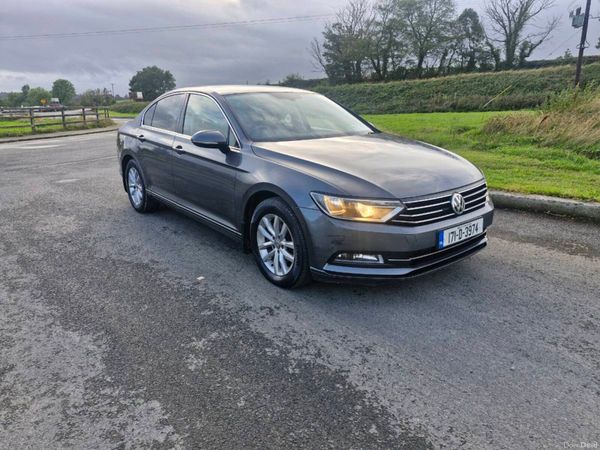 Volkswagen Passat Saloon, Diesel, 2017, Grey
