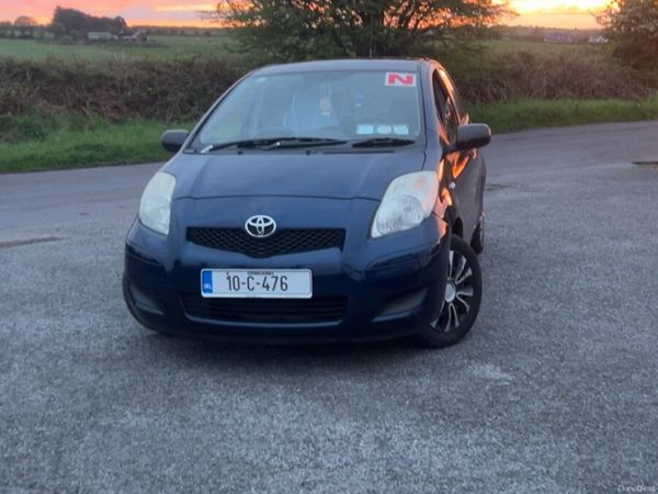 Toyota Yaris Hatchback, Petrol, 2010, Blue