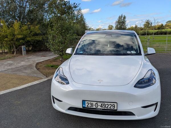 Tesla Model Y SUV, Electric, 2023, White