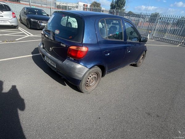 Toyota Yaris Hatchback, Petrol, 2003, Blue