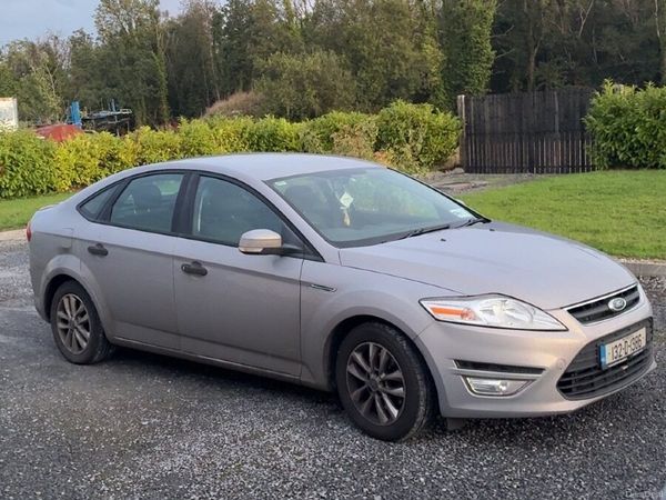 Ford Mondeo Hatchback, Diesel, 2013, Grey