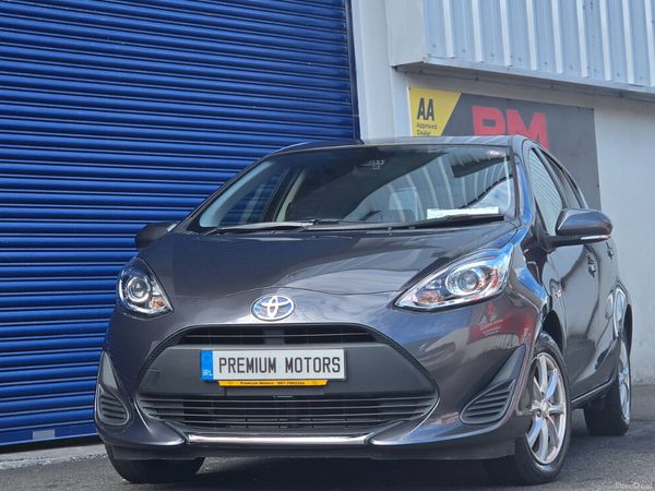 Toyota Aqua Hatchback, Petrol Hybrid, 2019, Grey