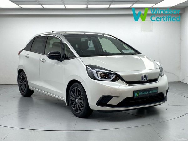 Honda Fit Hatchback, Petrol Hybrid, 2022, White