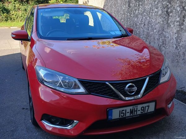 Nissan Pulsar Hatchback, Petrol, 2015, Red