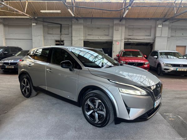 Nissan Qashqai MPV, Petrol Hybrid, 2023, White