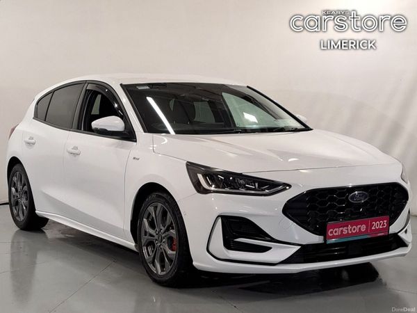 Ford Focus Hatchback, Petrol, 2023, White