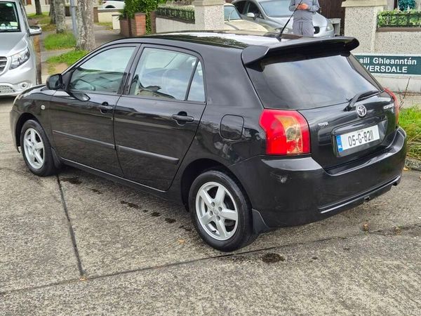 Toyota Corolla Hatchback, Petrol, 2005, Black