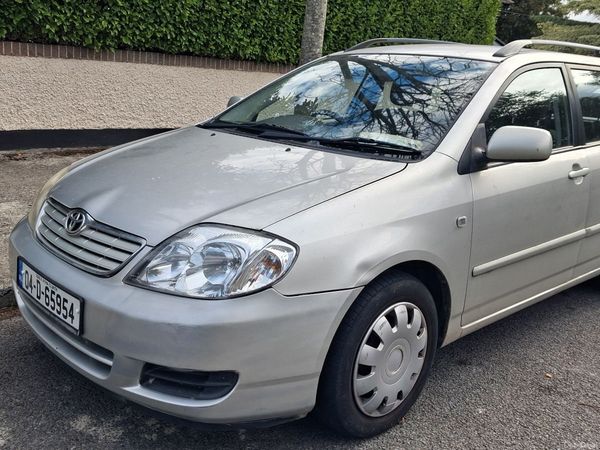 Toyota Corolla Estate, Petrol, 2004, Silver