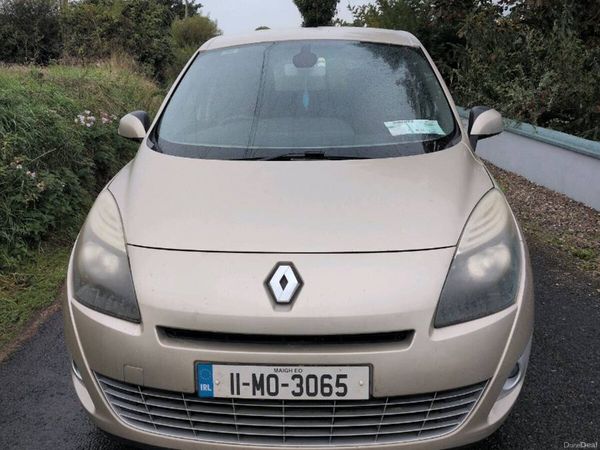 Renault Grand Scenic MPV, Diesel, 2011, Gold
