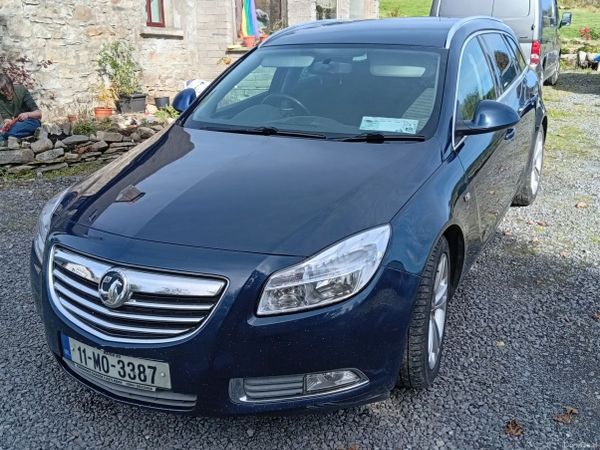 Vauxhall Insignia Estate, Diesel, 2011, Blue
