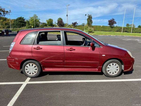 Suzuki Liana Hatchback, Petrol, 2005, Red
