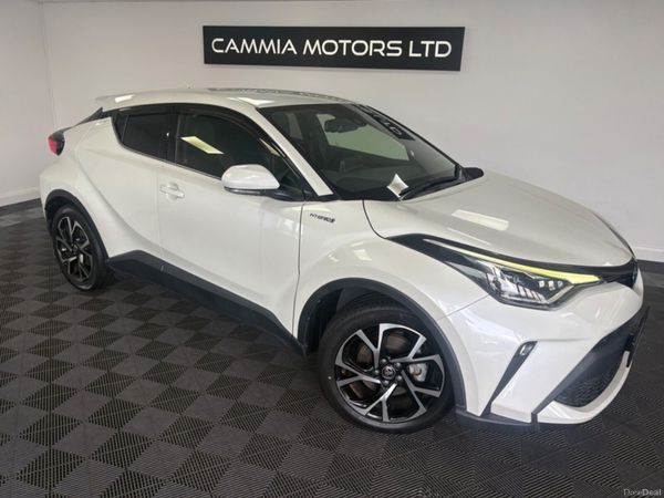 Toyota C-HR SUV, Petrol Hybrid, 2021, White