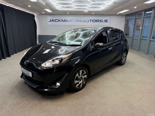 Toyota Aqua Hatchback, Petrol Hybrid, 2021, Black
