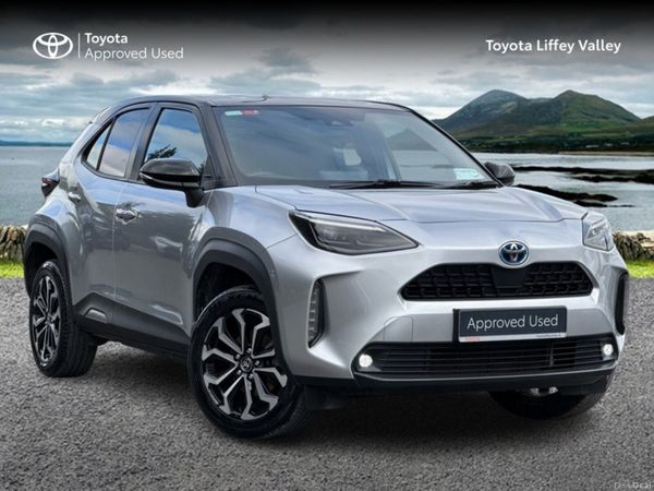 Toyota Yaris Cross Hatchback, Petrol Hybrid, 2023, Silver
