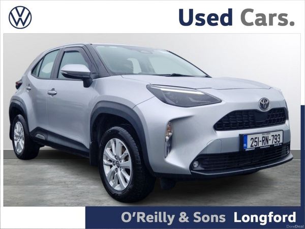 Toyota Yaris Cross Hatchback, Petrol Hybrid, 2025, Silver