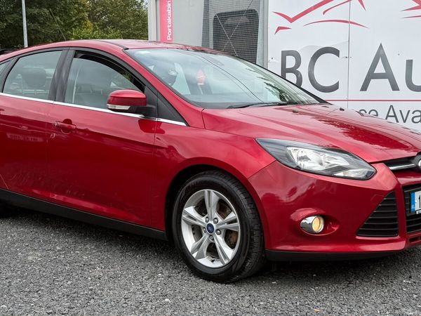 Ford Focus Hatchback, Diesel, 2014, Red