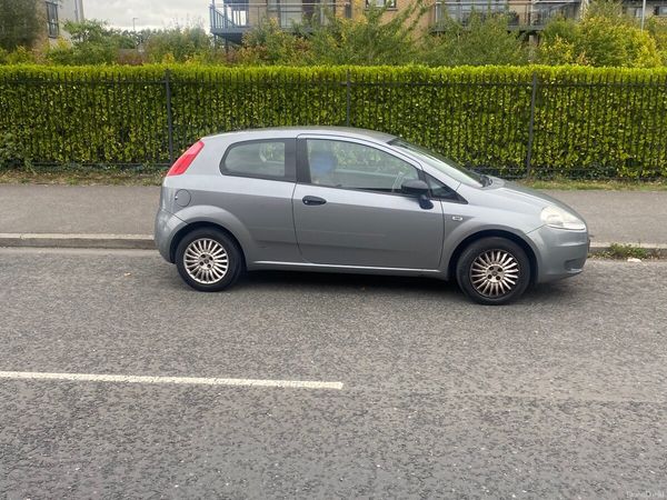 Fiat Punto Hatchback, Petrol, 2008, Grey