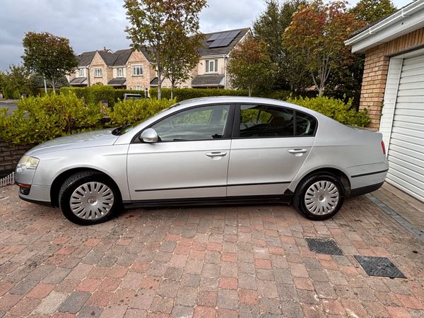 Volkswagen Passat Saloon, Petrol, 2008, Silver