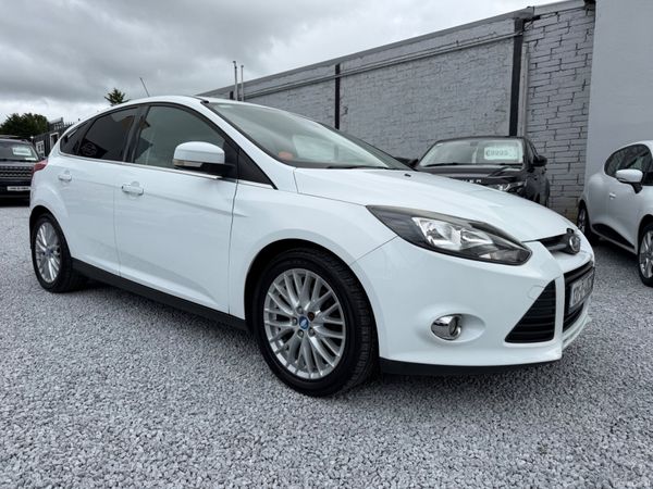 Ford Focus Hatchback, Petrol, 2013, White