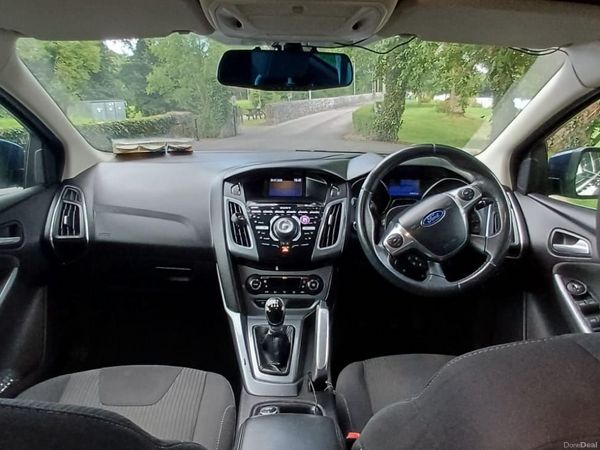 Ford Focus Hatchback, Petrol, 2012, Blue