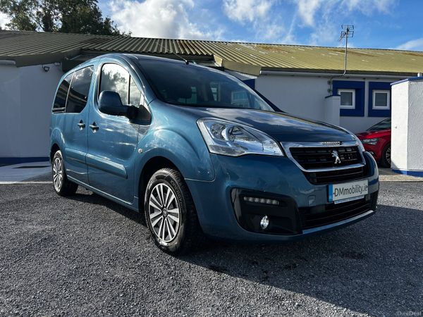 Peugeot Partner MPV, Diesel, 2017, Blue